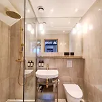 فندق Det Lille